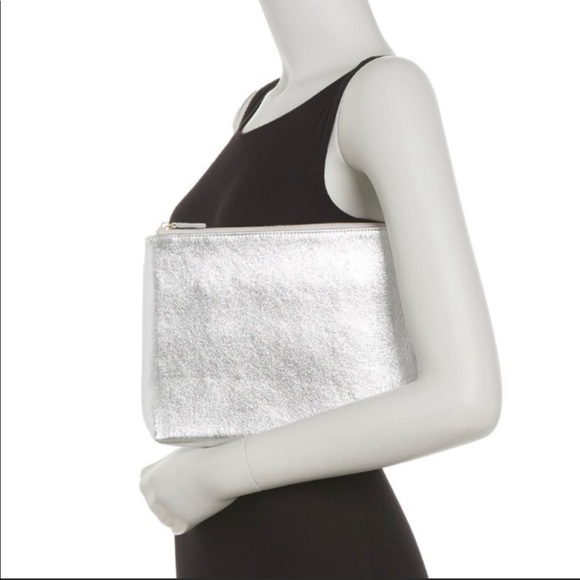 Urban Expressions Metallic Pouch SET - Picture 12 of 15